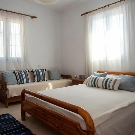 Maria Nik Psaras House * Skaliá